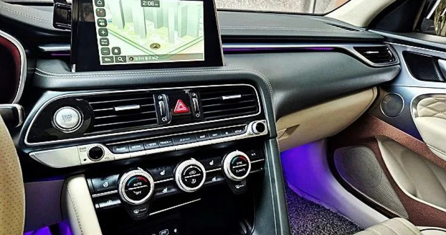 Genesis G70 