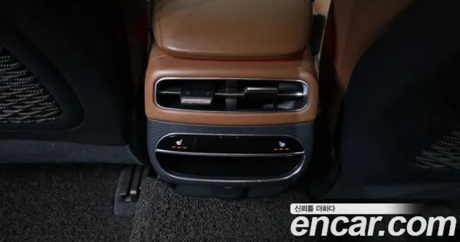 Genesis Gv70 
