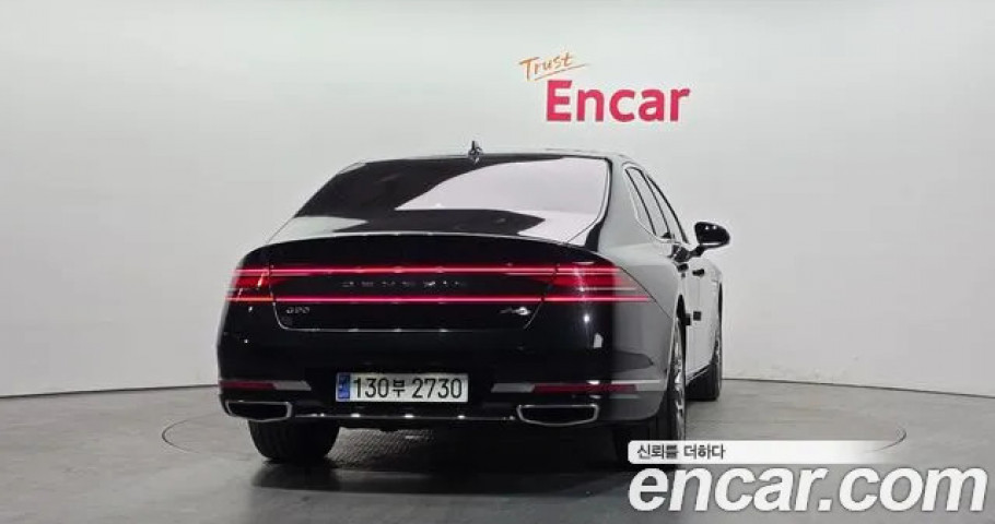 Genesis G90 