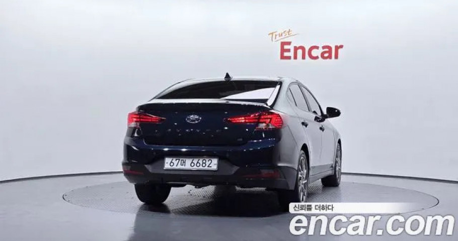 Hyundai Avante (Elantra) 