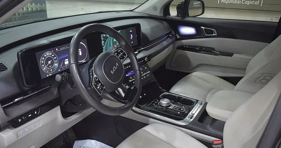 Kia Carnival 