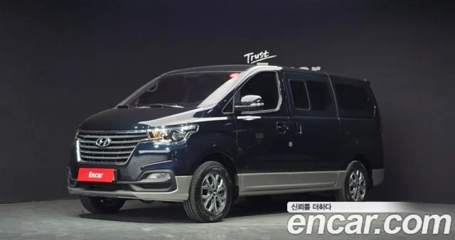Hyundai Starex 
