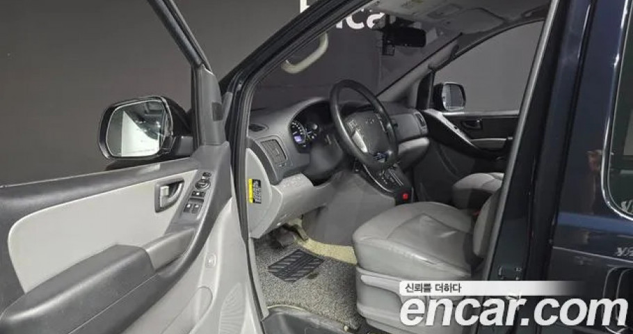 Hyundai Starex 
