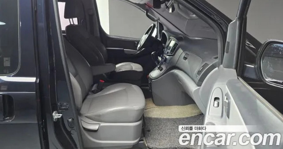 Hyundai Starex 