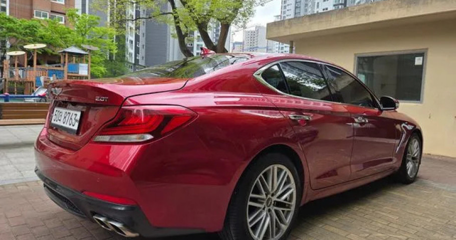 Genesis G70 