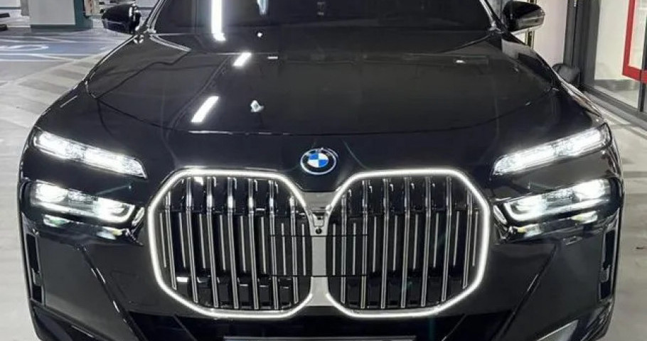 Bmw 7-Series 