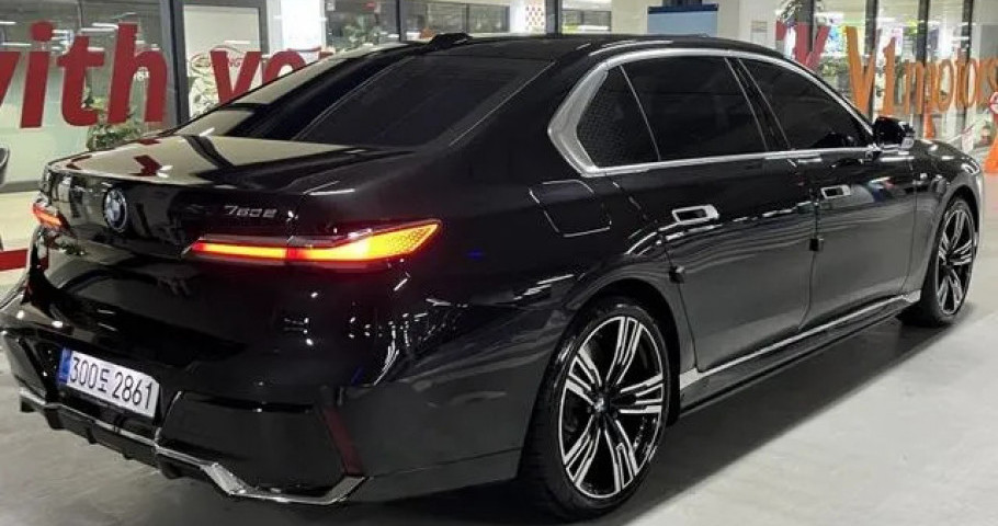 Bmw 7-Series 