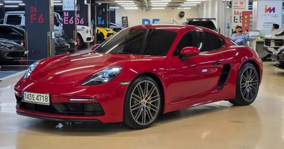 Porsche 718 