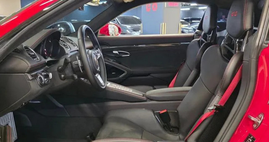 Porsche 718 