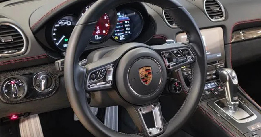 Porsche 718 