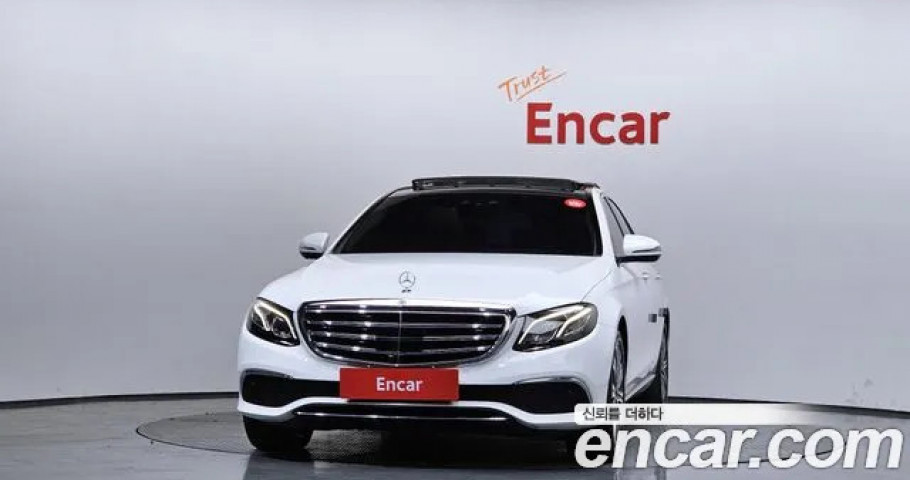 Mercedes-Benz E-Class 