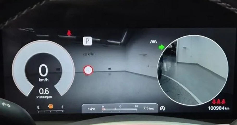 Genesis G90 