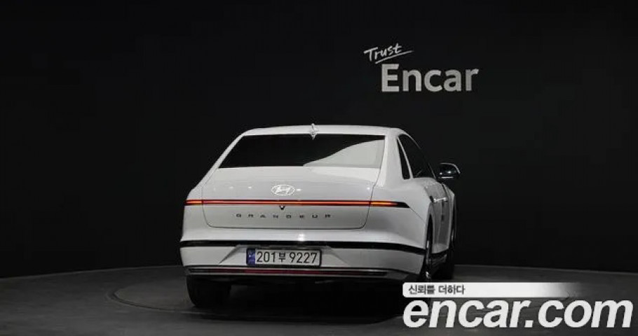 Hyundai Grandeur 