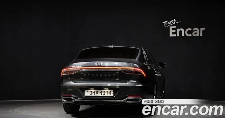 Hyundai Grandeur 