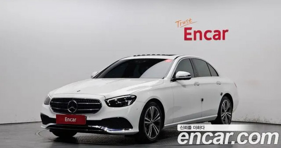 Mercedes-Benz E-Class 