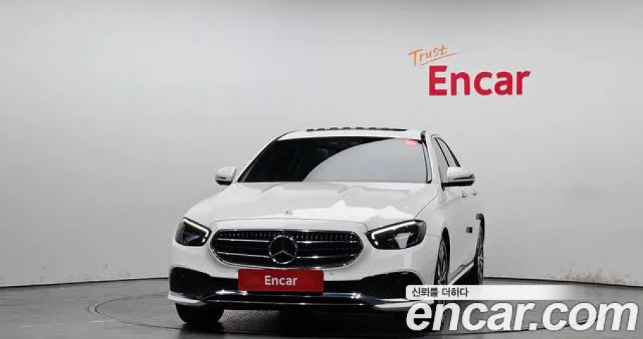 Mercedes-Benz E-Class 