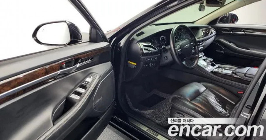 Genesis G90 