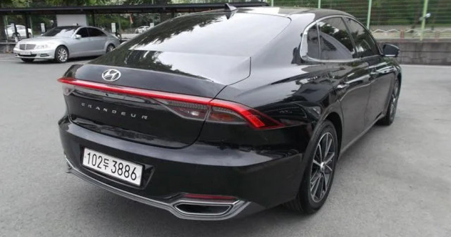 Hyundai Grandeur 