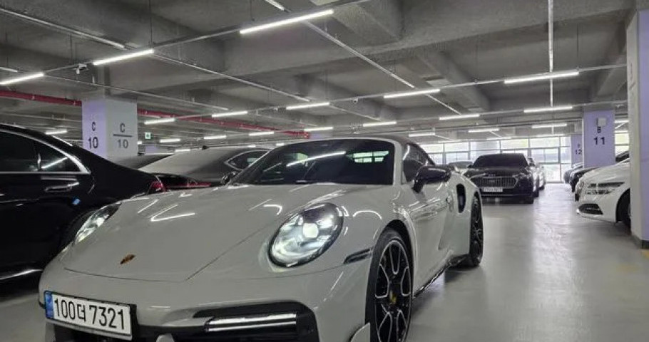 Porsche 911 