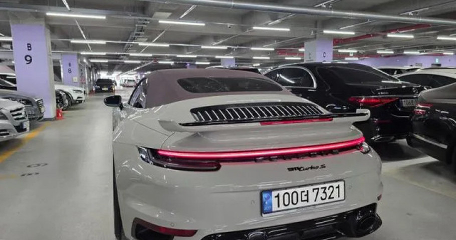 Porsche 911 