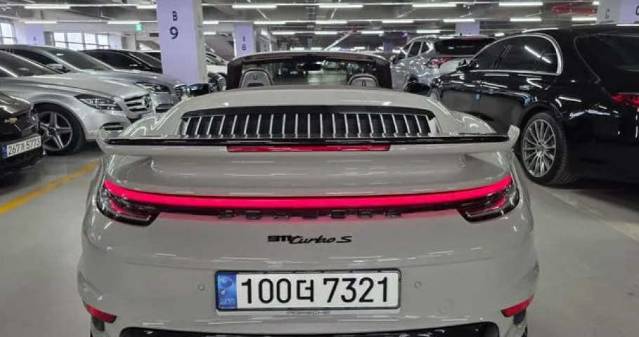 Porsche 911 