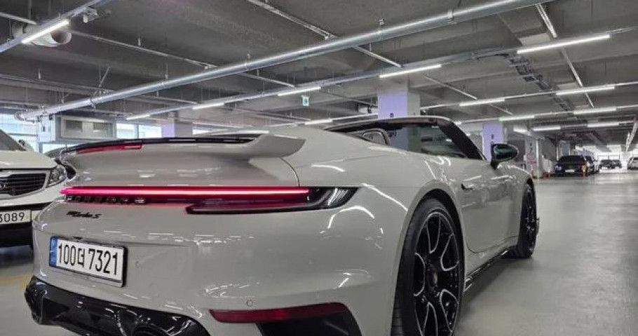 Porsche 911 