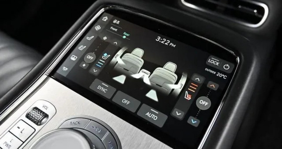 Genesis G90 