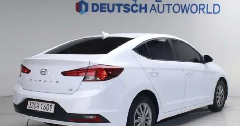 Hyundai Avante (Elantra) 