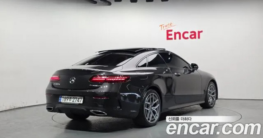 Mercedes-Benz E-Class 