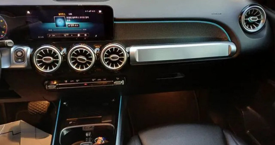 Mercedes-Benz Glb-Class 