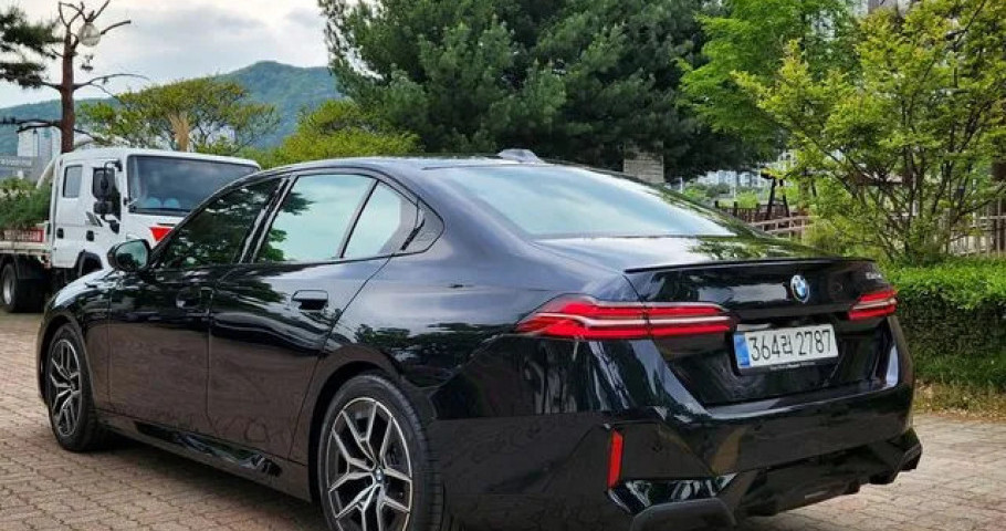 Bmw 5-Series 