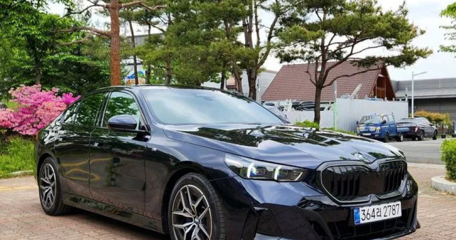 Bmw 5-Series 
