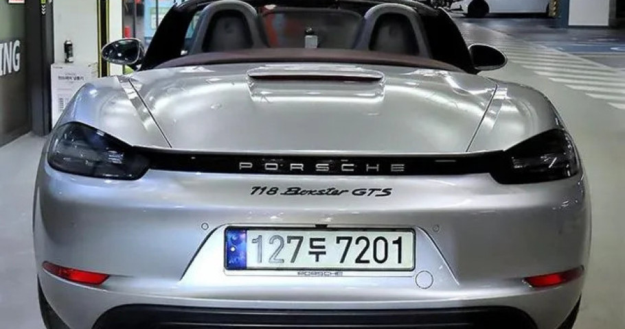 Porsche 718 