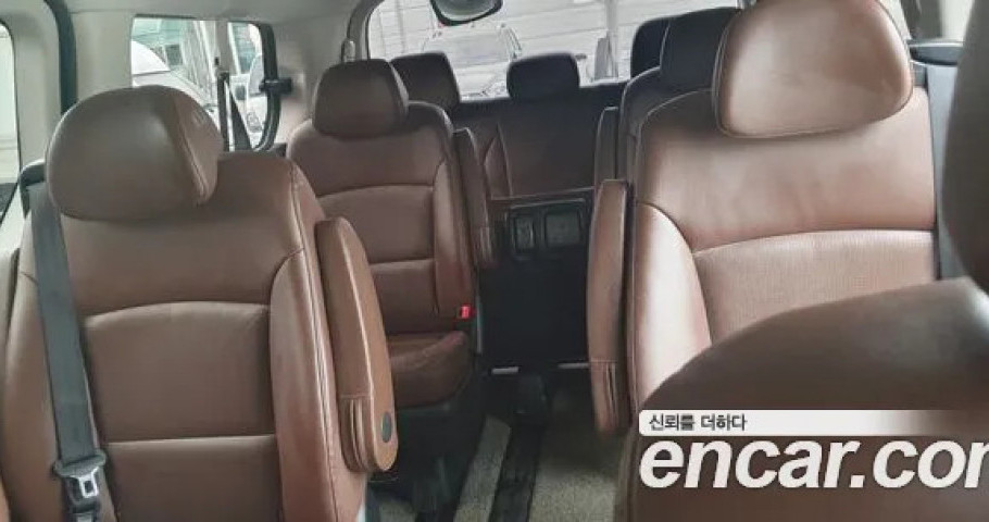 Hyundai Starex 