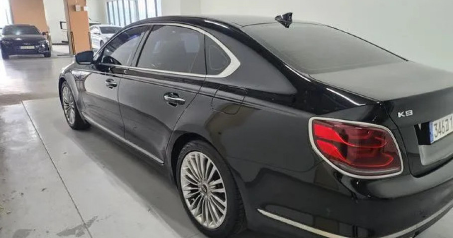 Kia K9 