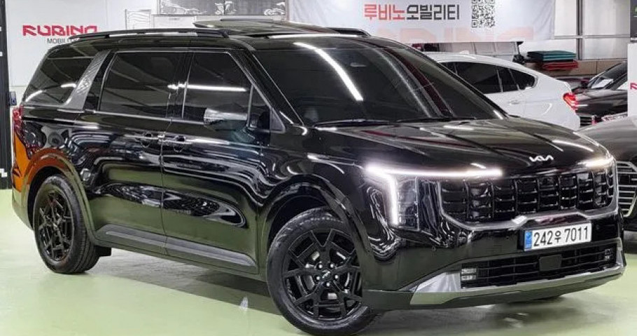 Kia Carnival 