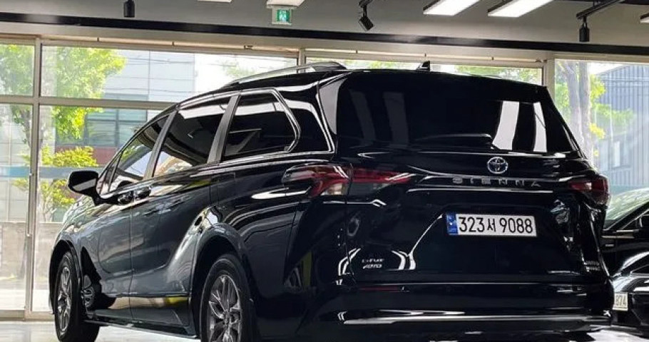 Toyota Sienna 