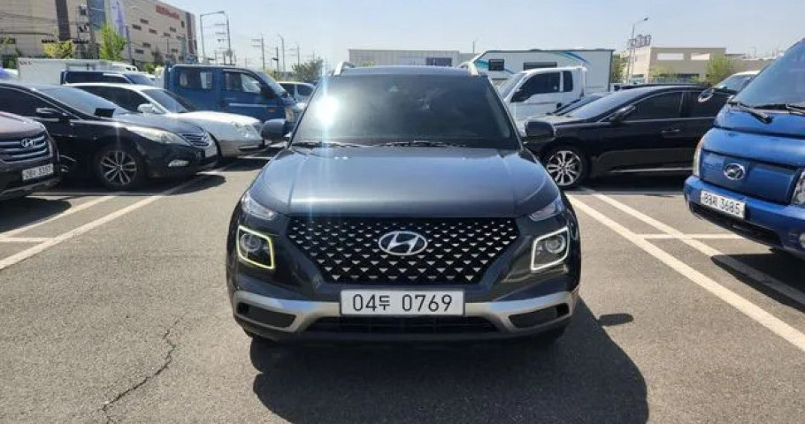 Hyundai Venue 
