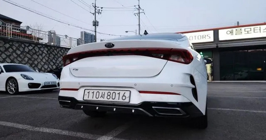 Kia K5 