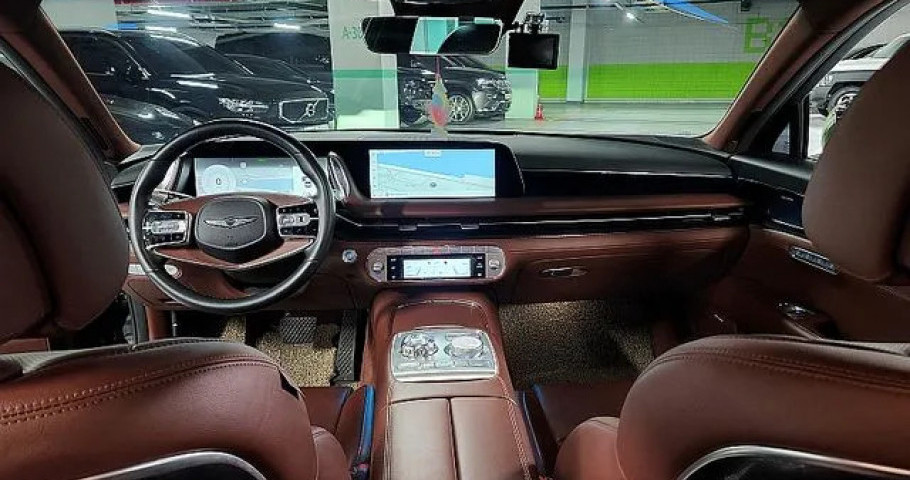 Genesis G90 