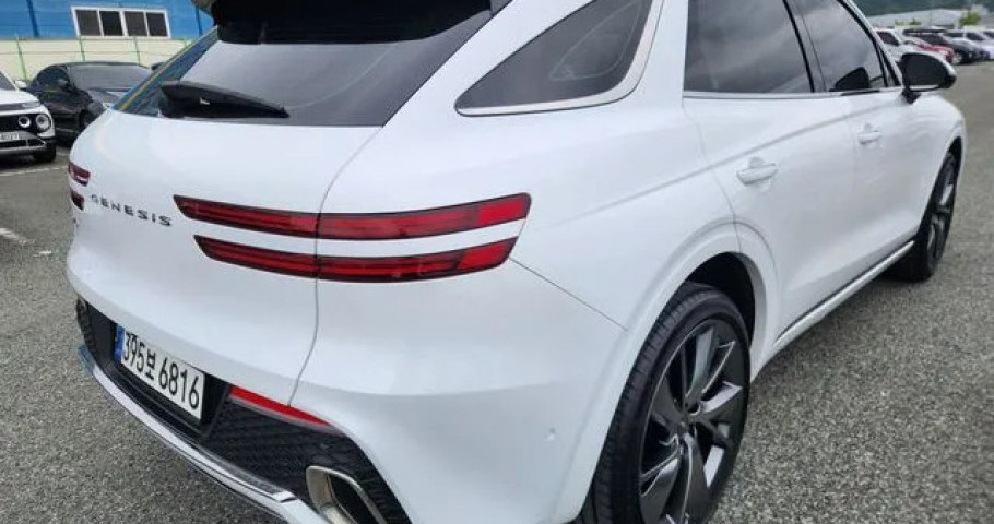 Genesis Gv70 