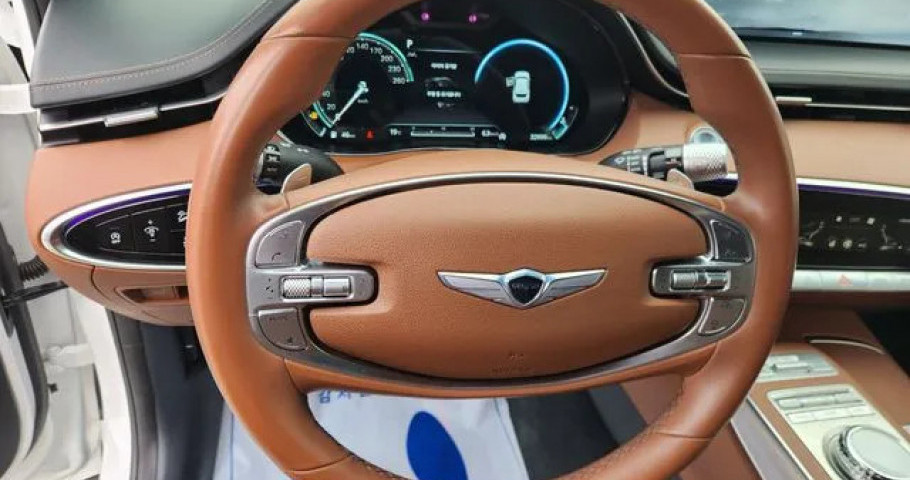 Genesis Gv70 