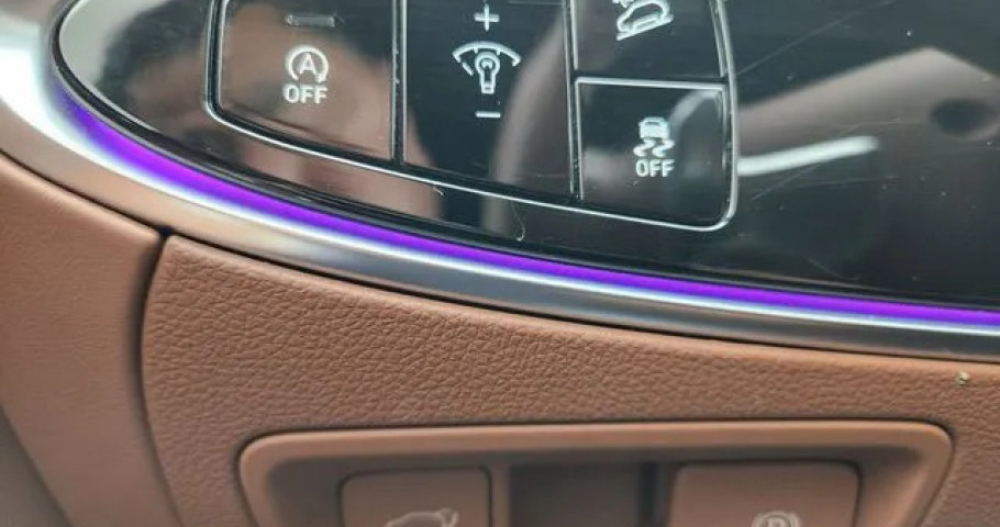 Genesis Gv70 