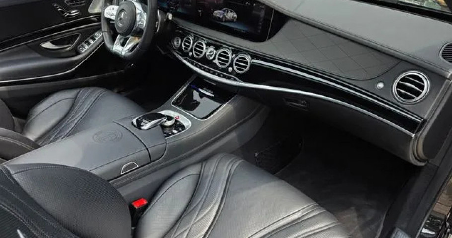 Mercedes-Benz S-Class 