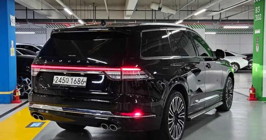 Lincoln Aviator 