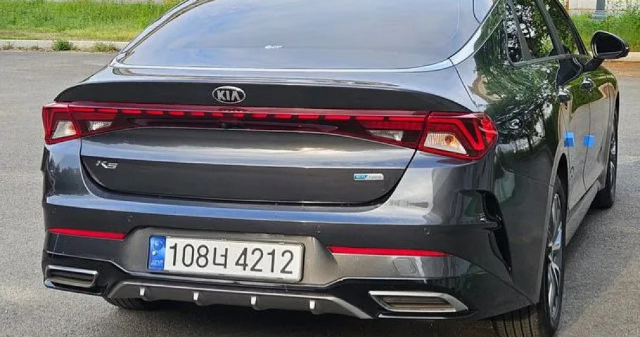 Kia K5 