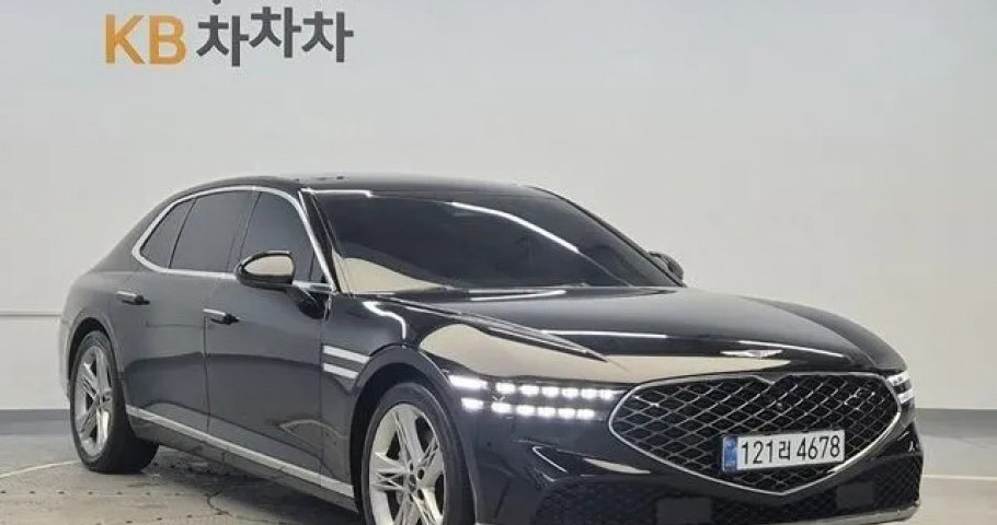Genesis G90 