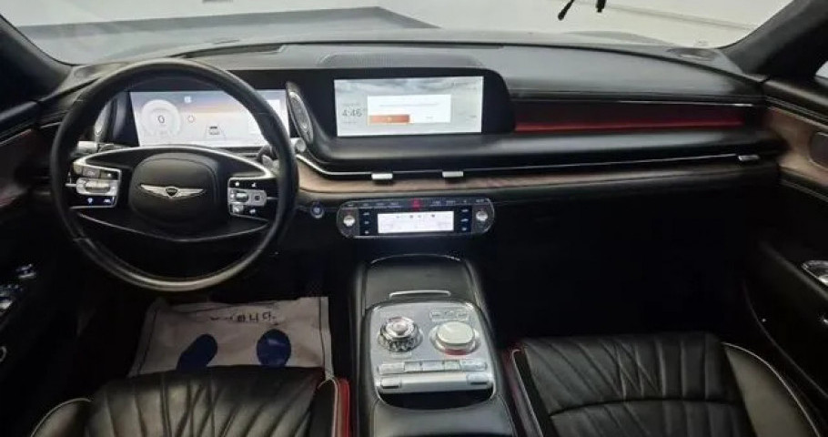 Genesis G90 