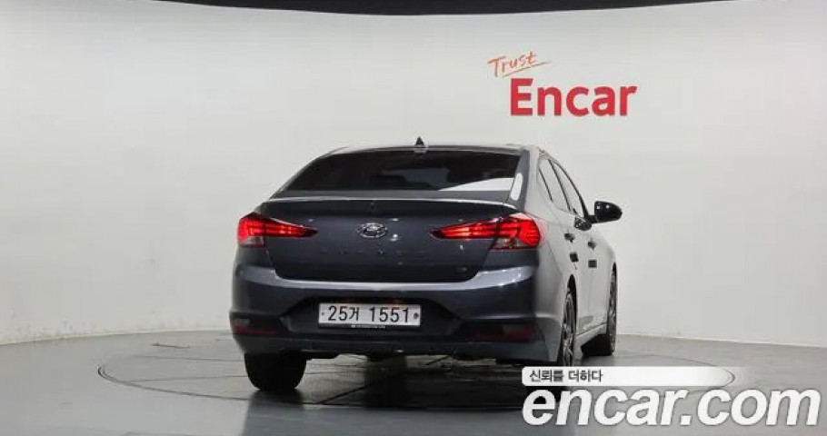 Hyundai Avante (Elantra) 
