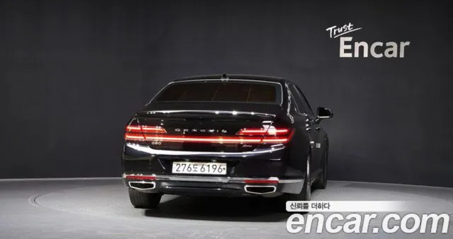 Genesis G90 